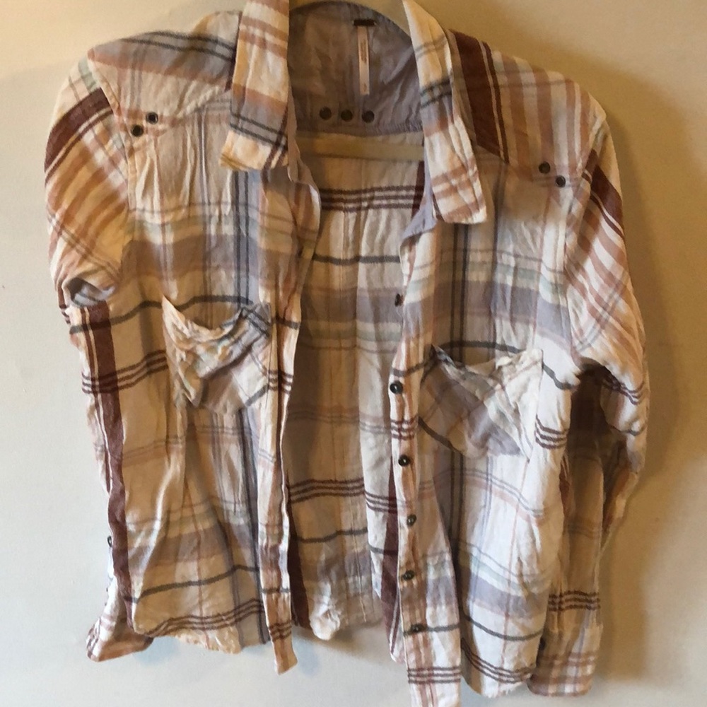 Free People small shirt
